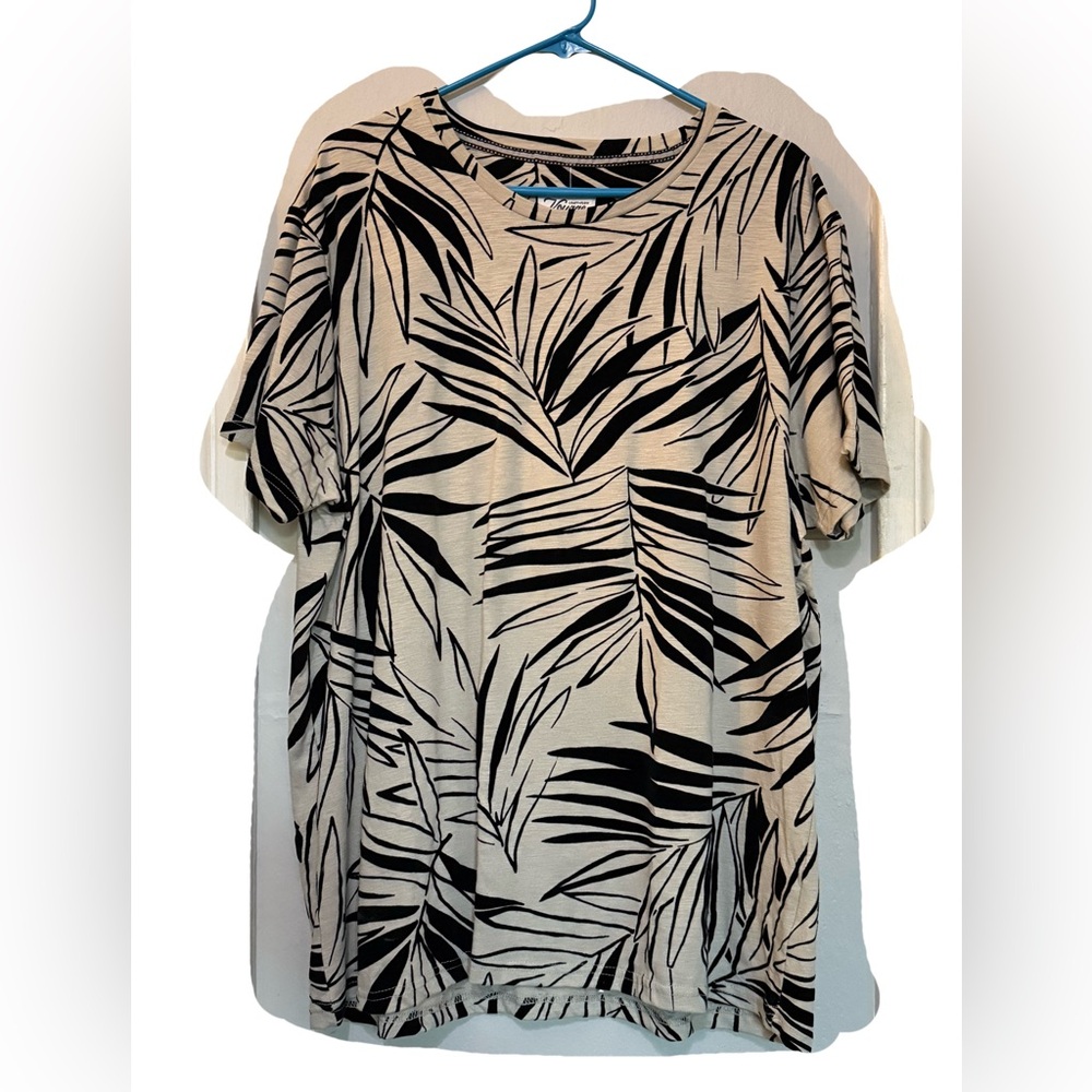 NWT Black and Off White Tropical Leaf Print Velvet Textured Shirt